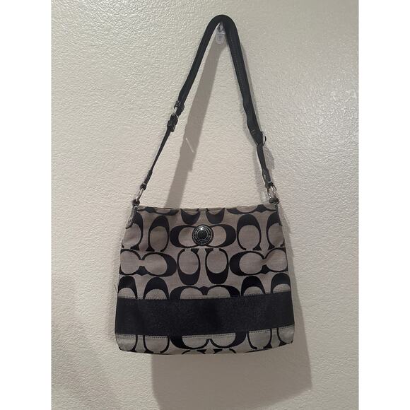 Coach Signature Stripe File Crossbody Zip Shoulder Bag F19220 Black Vintage Y2K - Picture 1 of 11